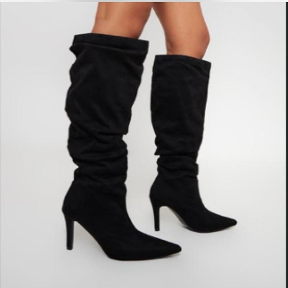 Pretty Little Thing Suede Boots